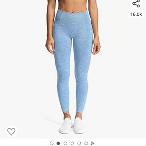 Blue stretchy leggings size large purchase from Amazon